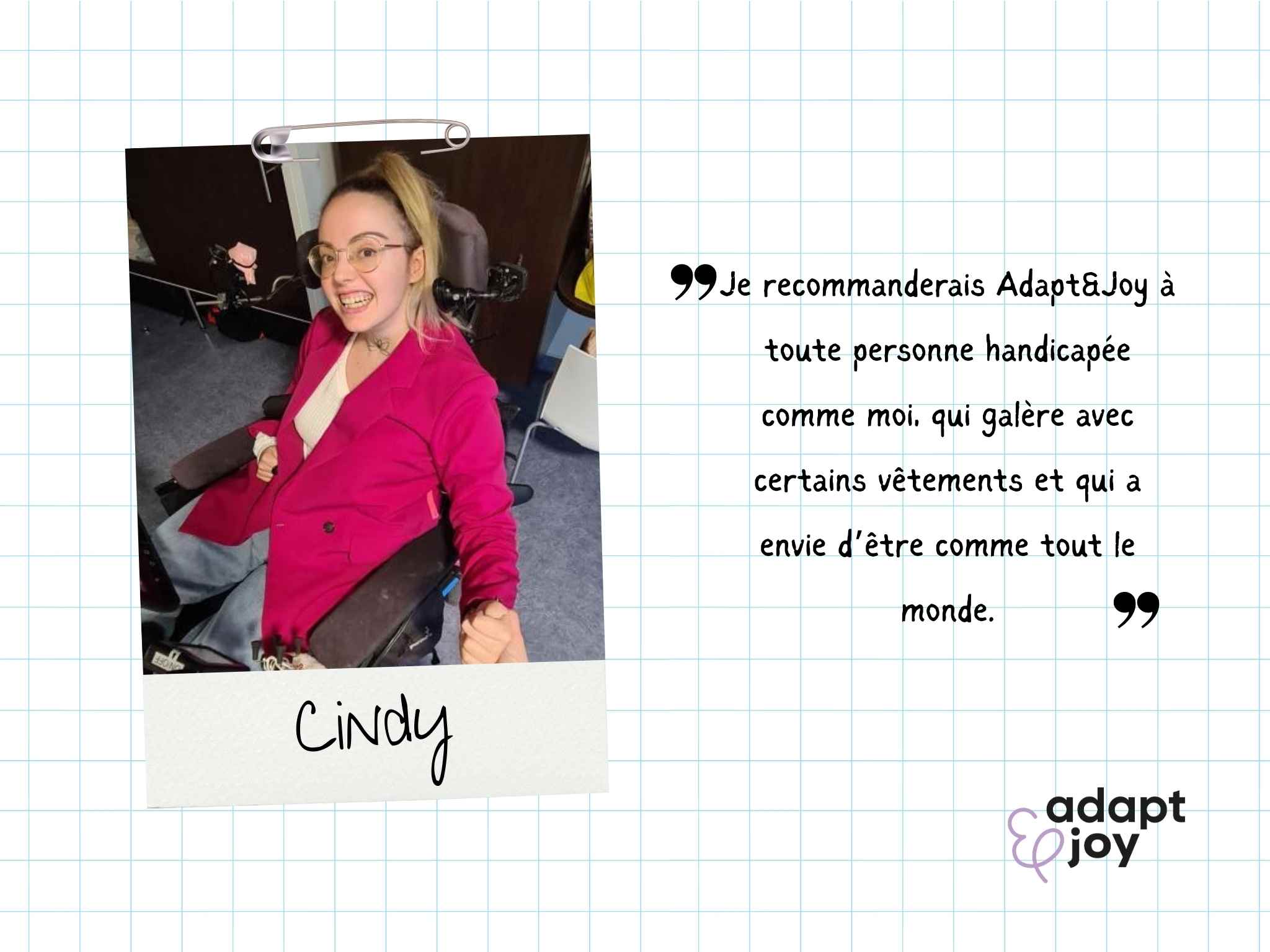 Jeune femme souriant dans sa veste de costume adaptée pour un habillage simplifié