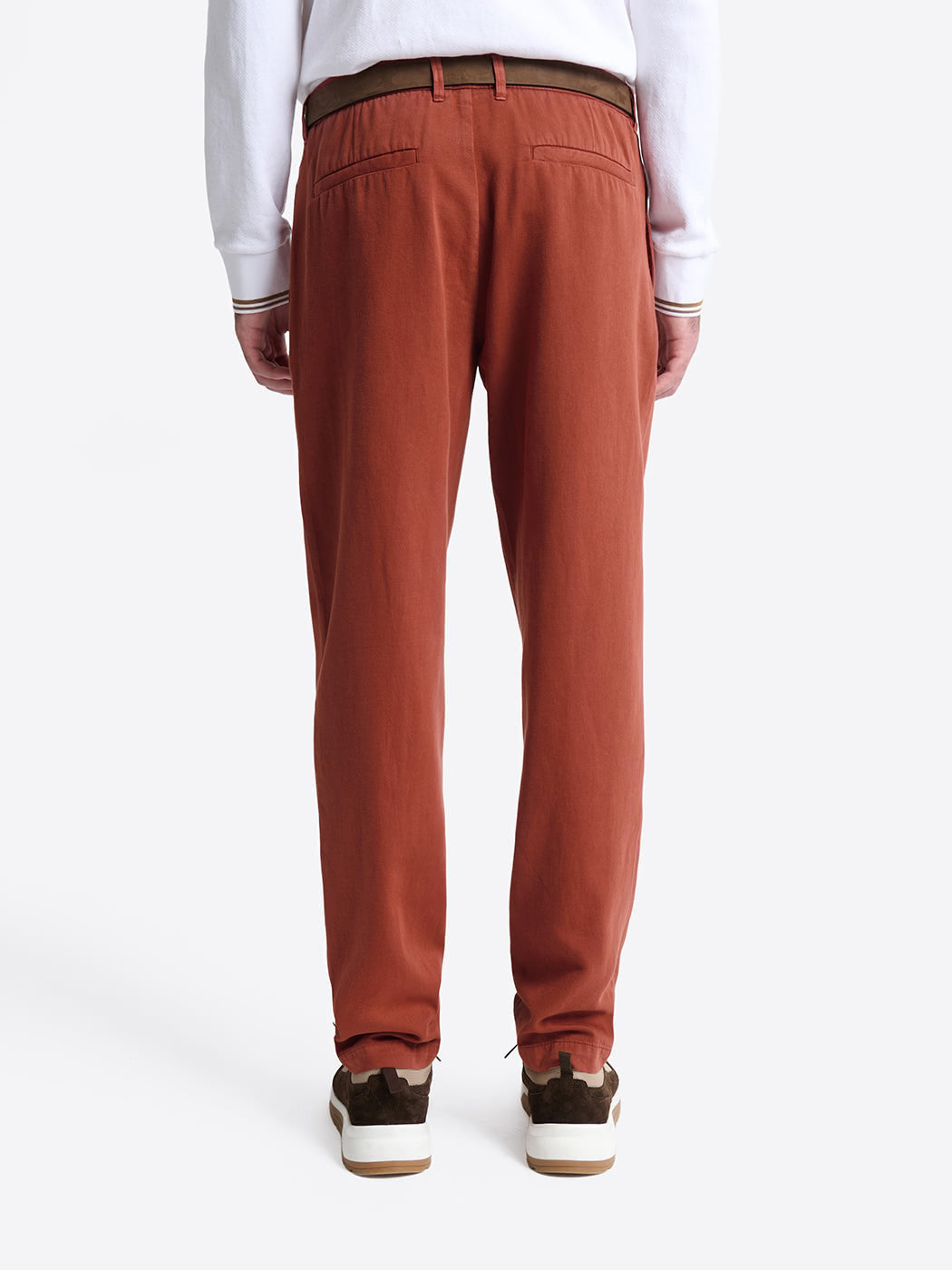 Slack homme coton tencel lin Devred adapté handicap, ouverture velcro en remplacement boutons pour mobilité réduite membres inférieurs – Adapt and Joy