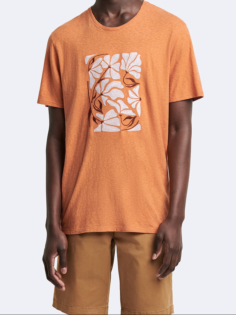 T-shirt homme regular coton viscose motif placé poitrine Devred adapté handicap, ouverture velcro épaule pour préhension difficile – Adapt and Joy