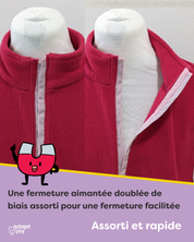Polaire adaptée pour senior réalisée par l’atelier Adapt & Joy, avec remplacement de la fermeture éclair par une bande aimantée pour faciliter l’habillage et garantir confort et autonomie.