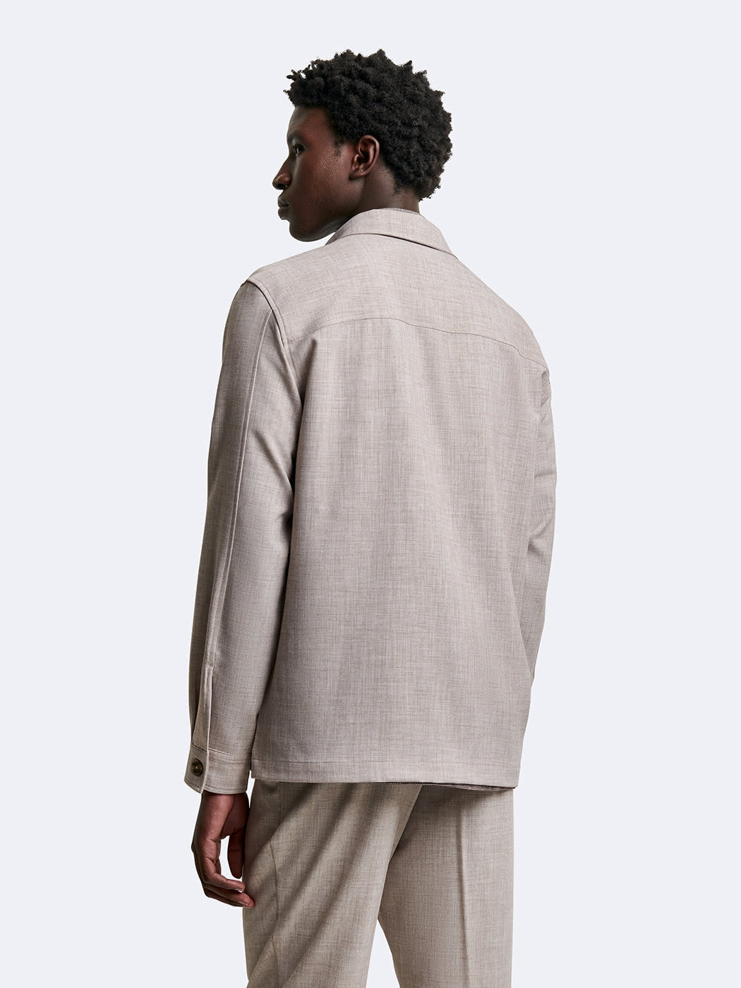 Surchemise faux unie Devred adaptée handicap senior par Adapt & Joy, coupe regular, douce, chaude et facile à enfiler.