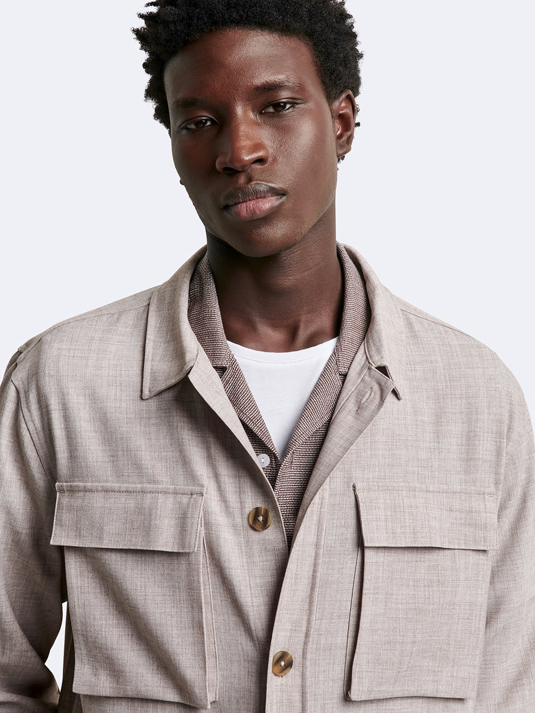 Surchemise faux unie Devred adaptée handicap senior par Adapt & Joy, coupe regular, douce, chaude et facile à enfiler.