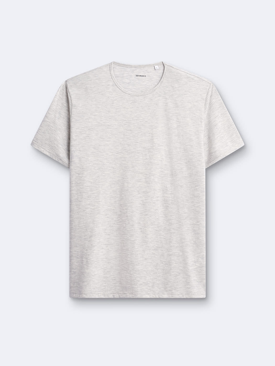 T-shirt uni à manches courtes Devred adapté par Adapt & Joy, alliant confort, style épuré et facilité d’habillage pour les personnes en situation de handicap ou seniors.